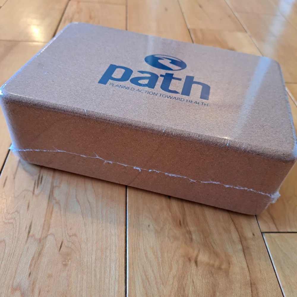 NEW Cork Yoga Block 9"x 6"x 3" w/ Comfortable Edge - Picture 3 of 7
